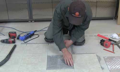 How to Replace Broken Floor Tiles Quickly and Efficiently